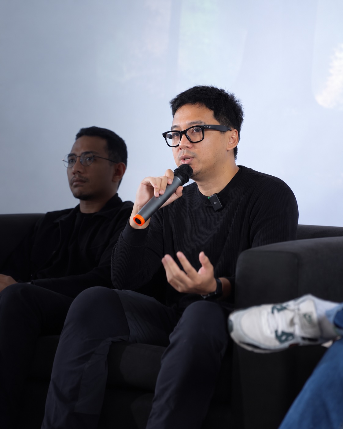 Argi Tendo speaking at Purwadhika Design Talk